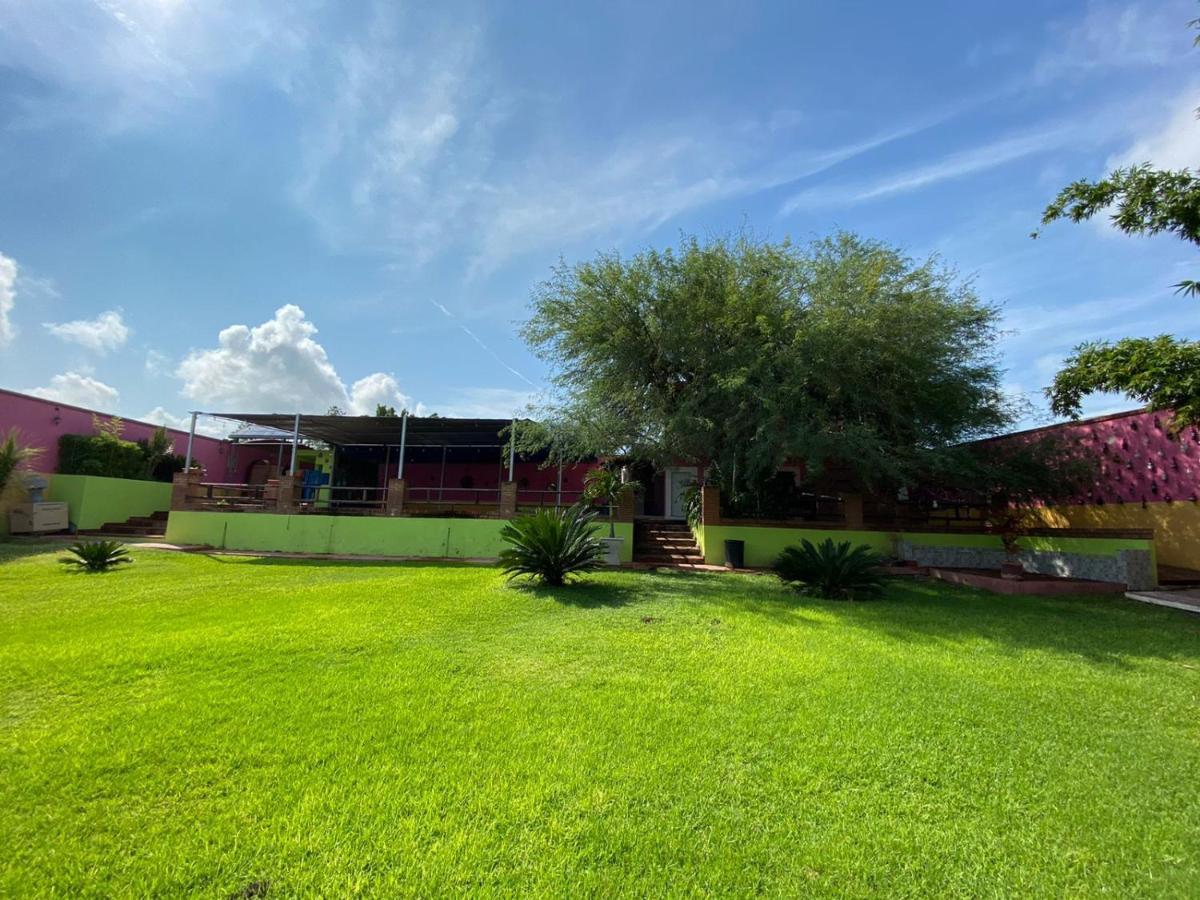 Hotel La Estancia Río Verde Exteriör bild